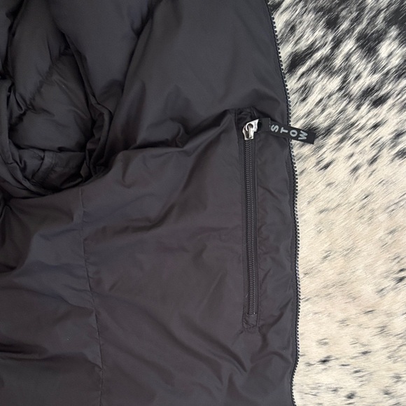 The North Face Black Puffer Jacket - Picture 7 of 7